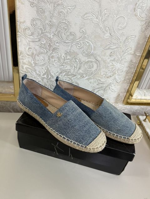 Lauren Ralph Lauren qadın espadriləri Yünidir Ölçü- 38 amma 37gedir — 140 ₼ · Bakı · Digər Lauren Ralph Lauren qadın espadriləri Yünidir Ölçü- 38 amma 37gedir — Bakı