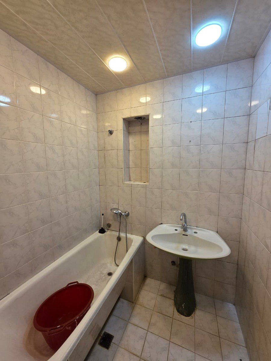 İcarəyə verilir 2 otaqlı köhnə tikili 80 m² — Mənzil, Bakı (9)