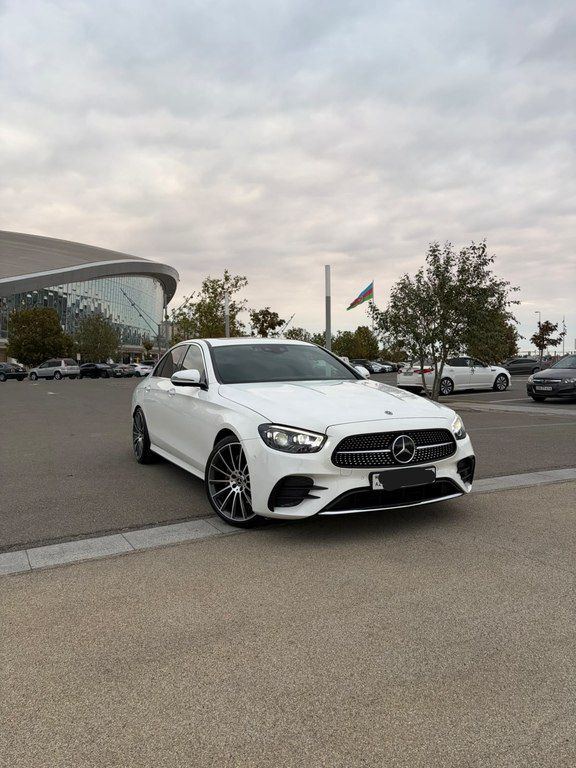 Mercedes E 220 d 4MATIC, 2.0 L, 2020 il, 118 000 km — Avtomobillər, Bakı (3)