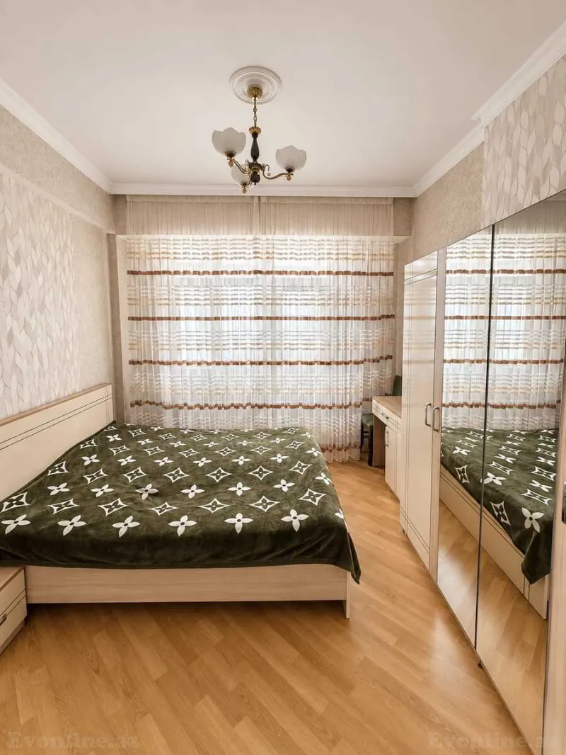 Satılır 3 otaqlı Mənzil Yeni tikili 130 m² Bakı, Yasamal r., İnşaatçılar m — Mənzil, Bakı (6)