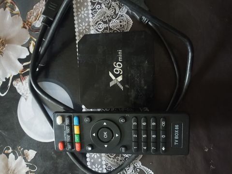 İşlənmiş Smart TV boks Х96 Android, Ünvandan götürmə — Bakı
