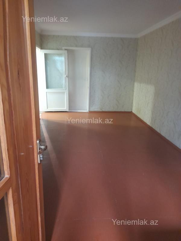 Satılır 3 otaqlı Bina evi menzil (Köhnə tikili), 65 m², 8-ci mikrorayon — Mənzil, Sumqayıt (4)