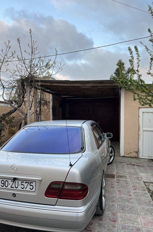 Mercedes E 220, 2.2 L, 2001 il, 310 000 km 90-ZU-575 — Avtomobillər, Bakı (4)
