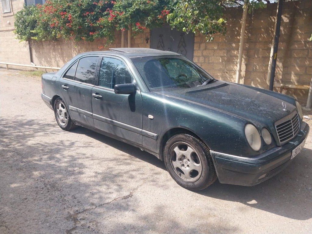 Mercedes E 200, 2.0 L, 1997 il, 326 000 km 90-HJ-475 — Avtomobillər, Bakı (2)