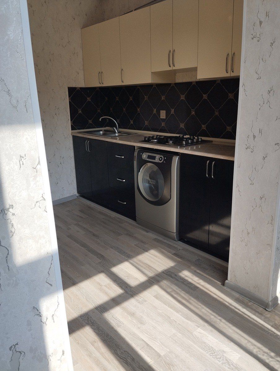 Satılır 2 otaqlı köhnə tikili 65 m² — Mənzil, Bakı (3)