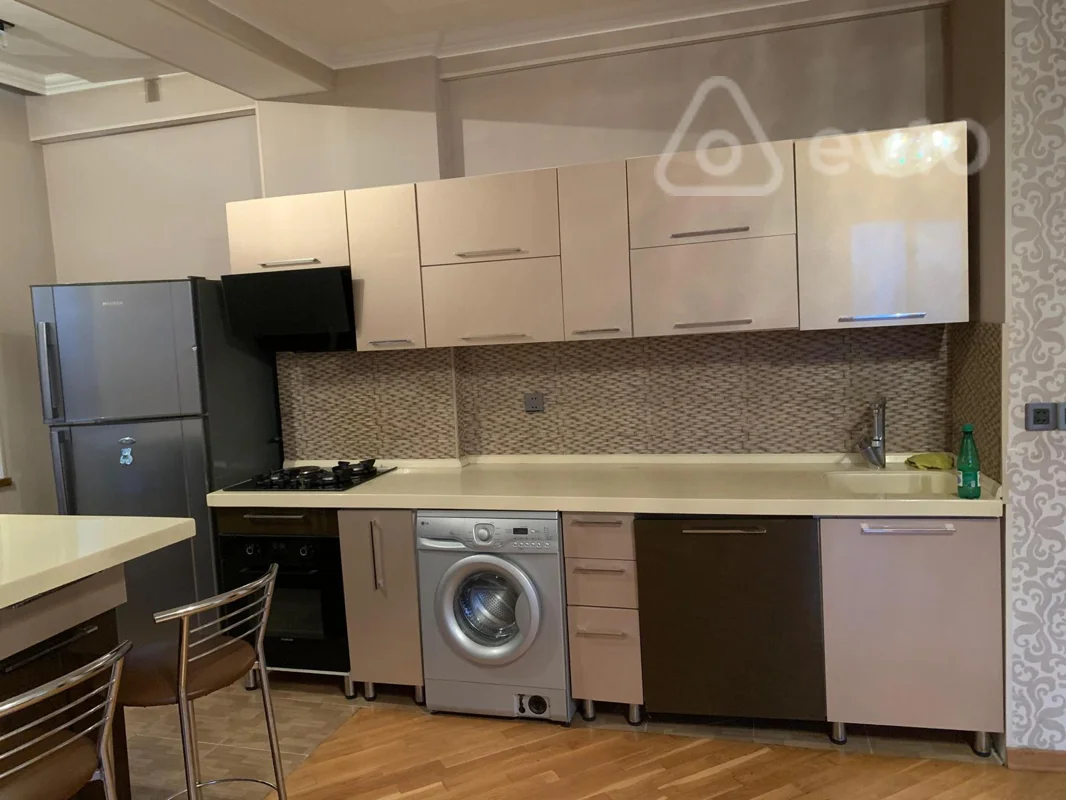 2 otaqlı mənzil, 65 m², Sübhü Salayev küç. 37A — kirayə — Mənzil, Bakı (8)