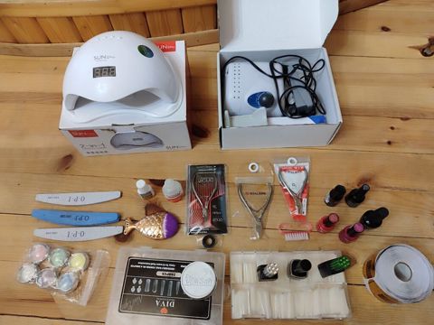 Manikür və gel-lak üçün tam professional dəst Komplektin tərkibi — Digah
