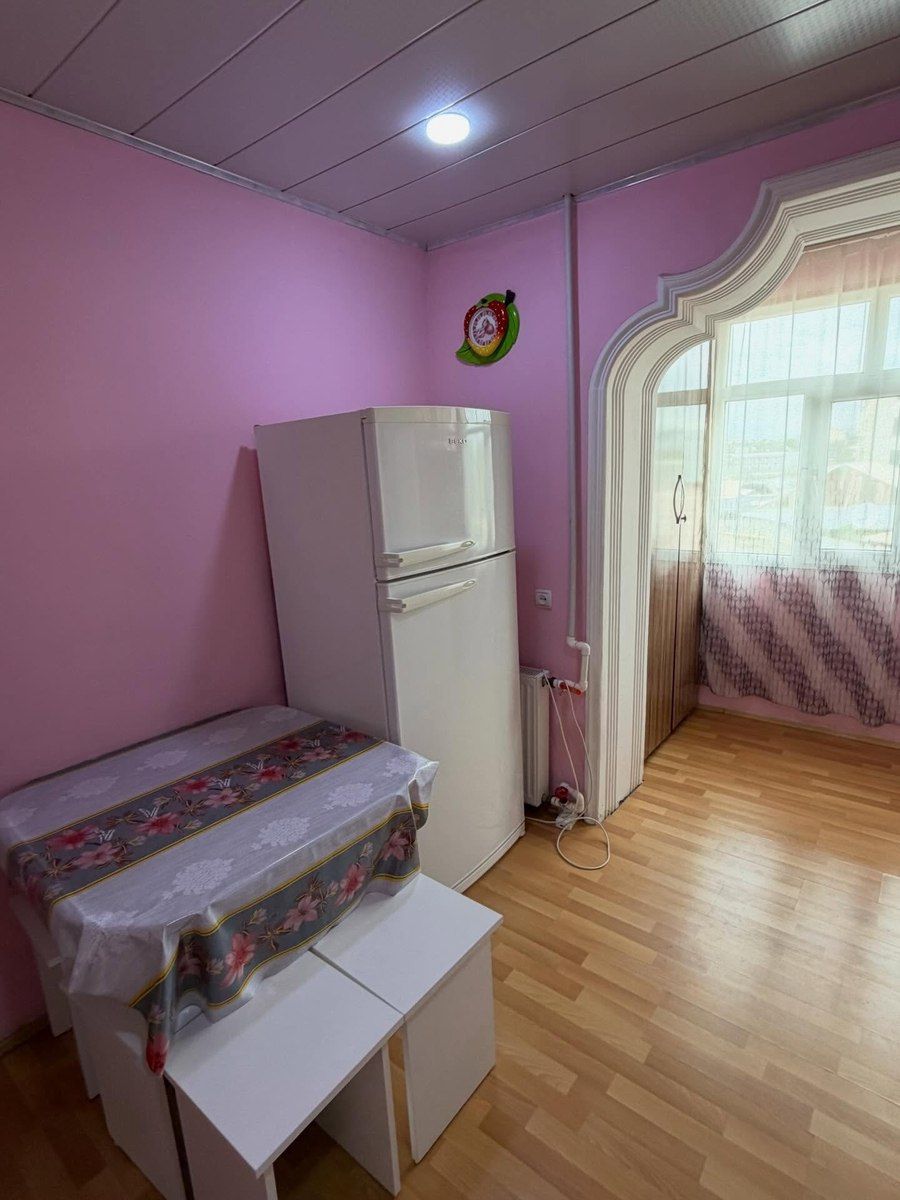 İcarəyə verilir 2 otaqlı köhnə tikili 70 m² — Mənzil, Bakı (9)