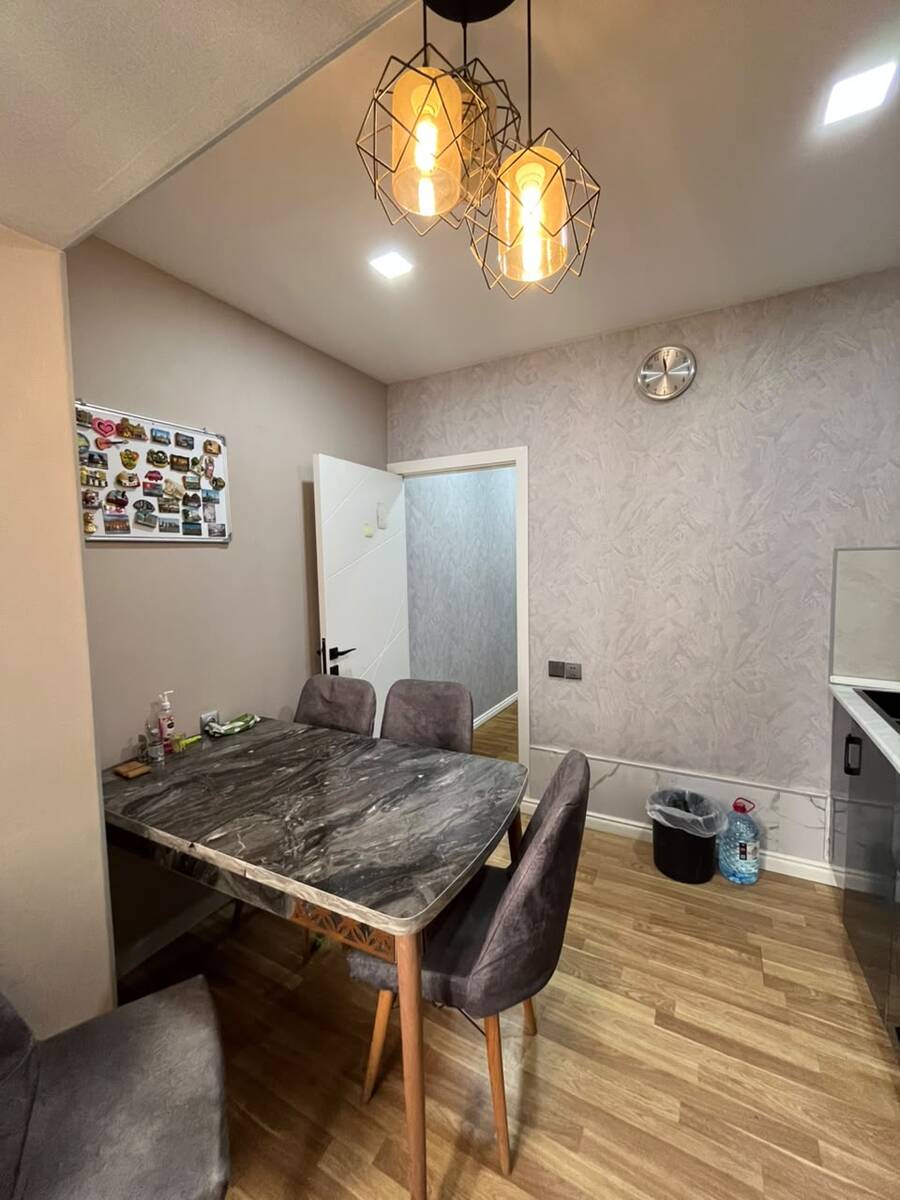 Satılır 4 otaqlı köhnə tikili 110 m² — Mənzil, Bakı (3)