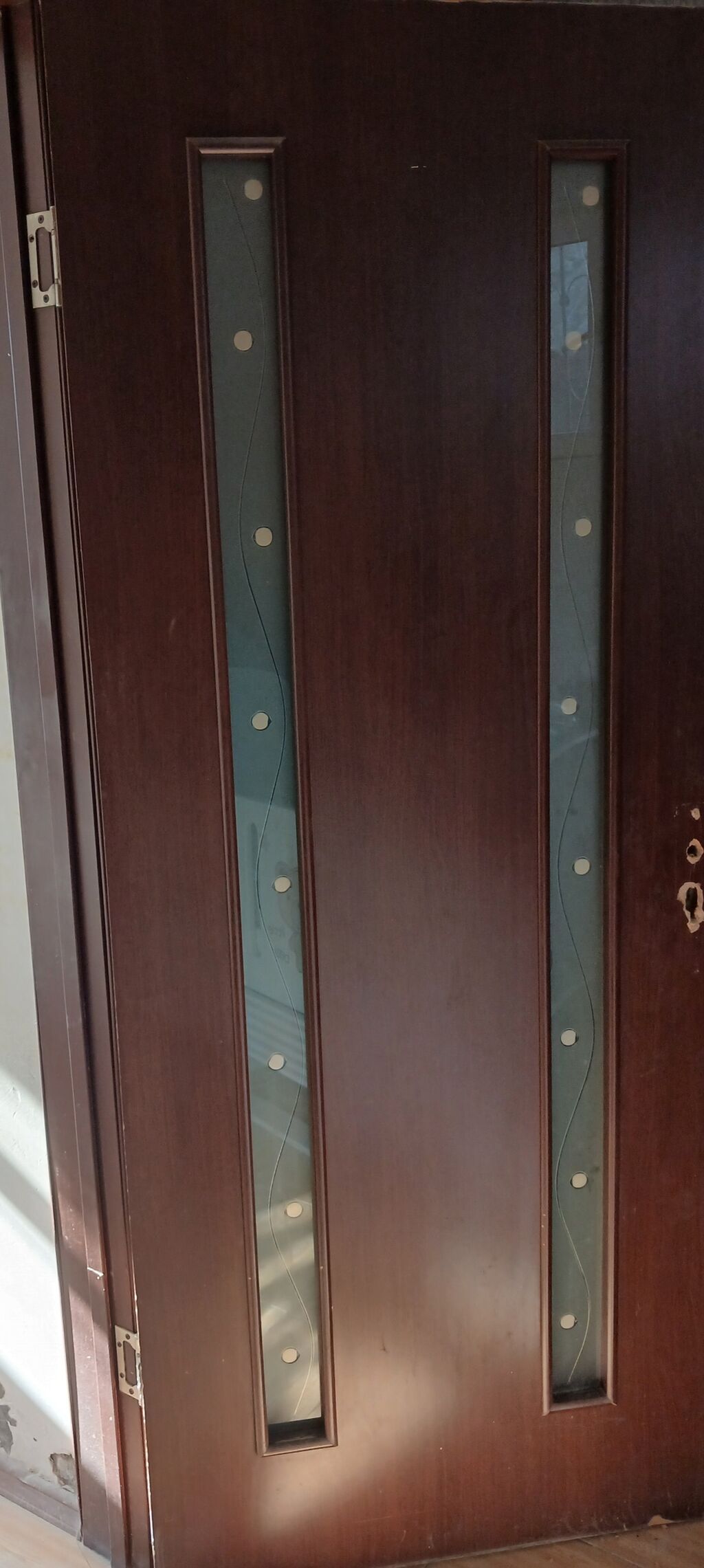 Müasir dizaynlı taxta giriş/qapı paneli - Material: tünd qəhvəyi — Pəncərələr, qapılar, balkonlar, Digah (2)