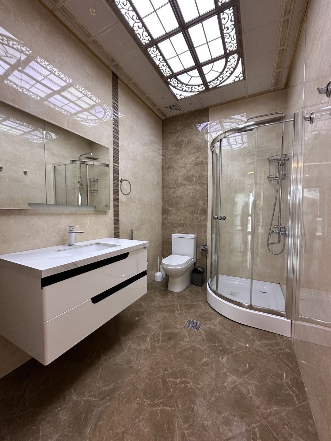 Satılır 4 otaqlı yeni tikili 215 m² — Mənzil, Bakı (11)