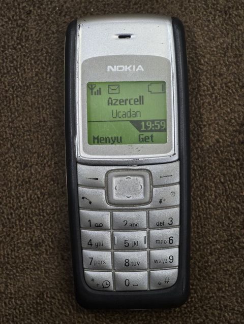 Nokia rəng - Gümüşü, Düyməli — Sumqayıt