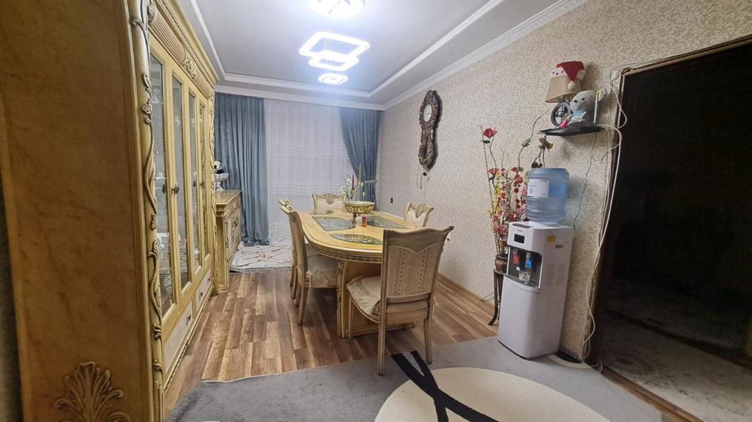 Satılır 4 otaqlı köhnə tikili 100 m² — Mənzil, Bakı (2)