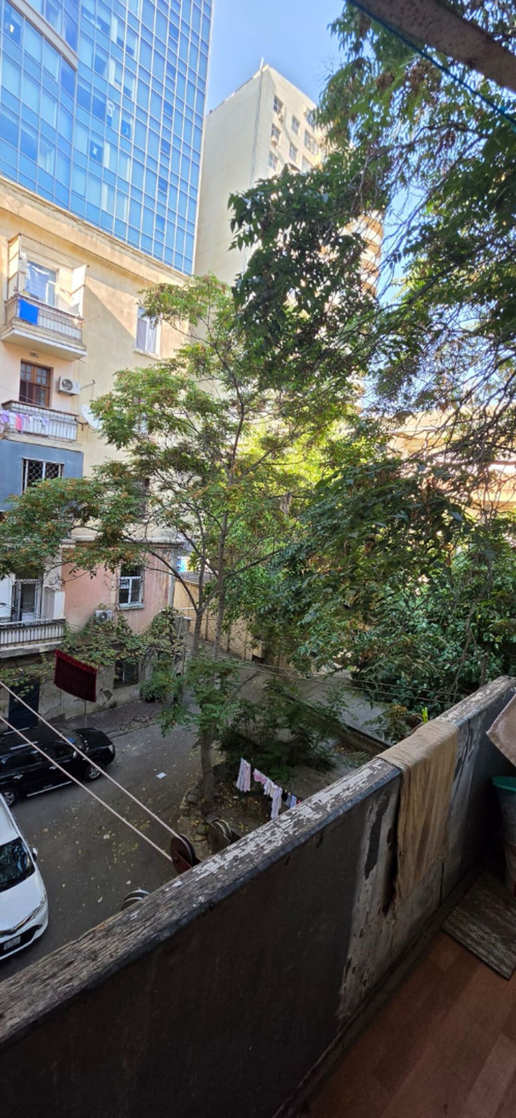 ÇOX Kirayə Mənzil Mənzil,28 May metrosunun 2 ci çıxışına — Mənzil, Bakı (8)