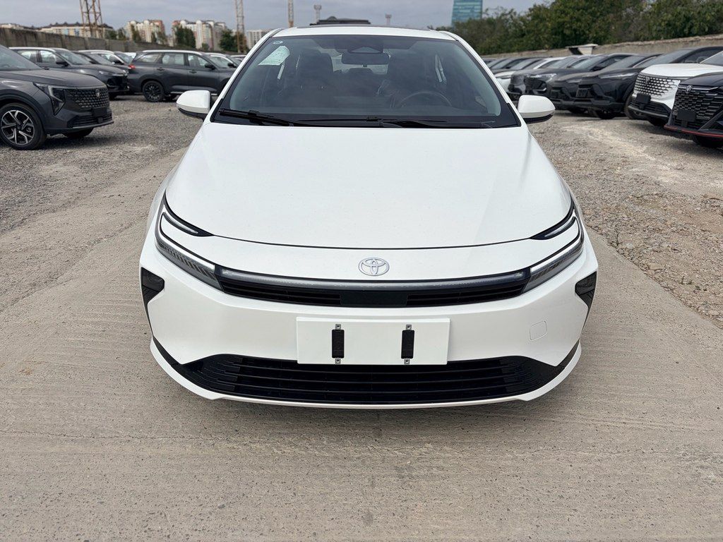 Toyota Corolla, 1.8 L, 0.85 kWh, 2026 il, yeni — Avtomobillər, Bakı (5)
