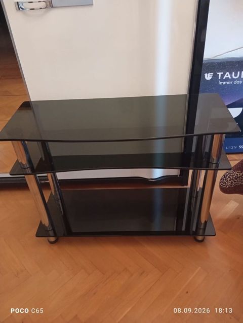 Şüşə TV stendi yaxsi veziyyetde — Bakı