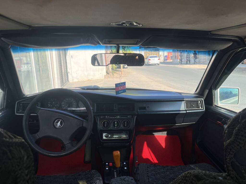 Mercedes 190, 2.0 L, 1987 il, 217 000 km 90-DR-552 — Avtomobillər, Bakı (4)