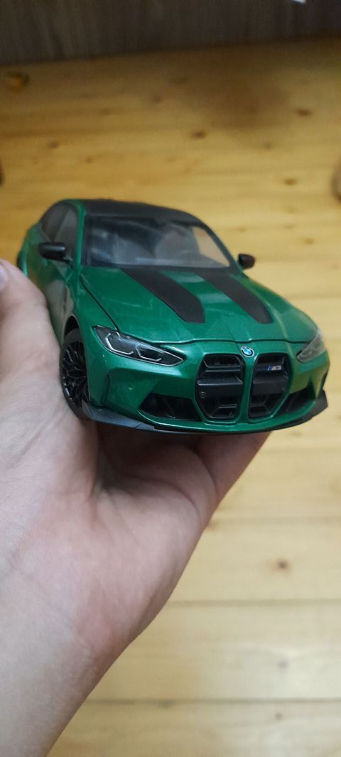 Bmw m3 g80 Lisenziyalı 1:24 Ölçüdə Yenidir Səsli və İşıqlı Hər yeridə — Bakı