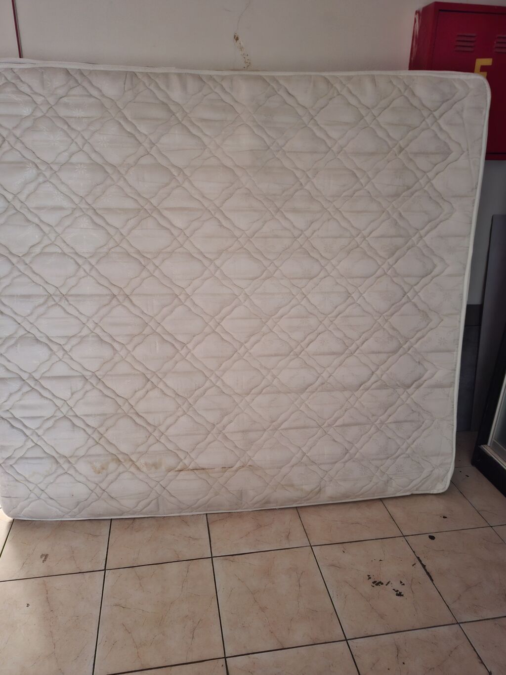 Az işdənmiş matras satılır.Təzə vəziyyətdədi.Azadlıq metrosunun — Mebel, Bakı (2)