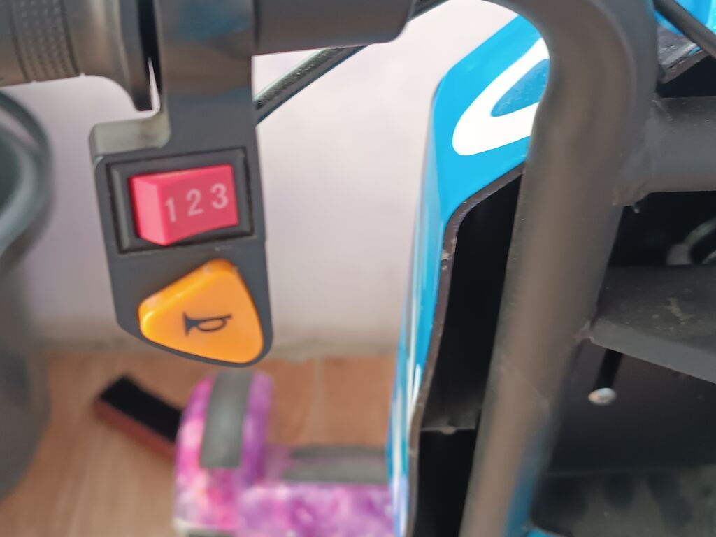 Diriftcar yaxsi vəziyyətdə təzə kimi az surulub 3 Skorust Surətli — Uşaq avtomobilləri, Bakı (3)