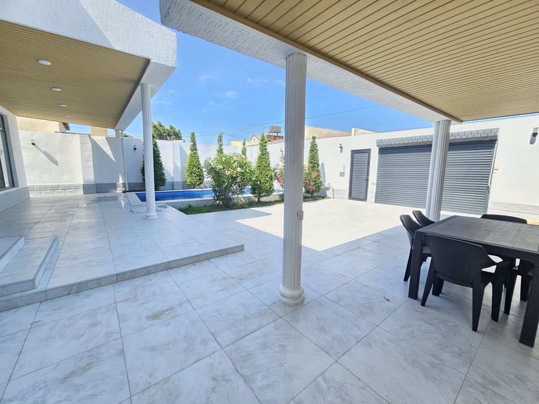 Satılır 4 otaqlı həyət evi/bağ evi 180 m² — Ev, villa, Bakı (8)