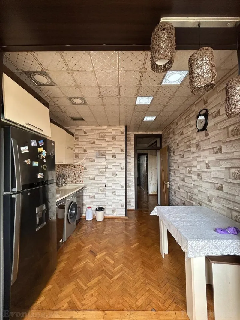 Satılır 4 otaqlı Mənzil Köhnə tikili 115 m² Bakı, Xətai r., Əhmədli m — Mənzil, Bakı (5)