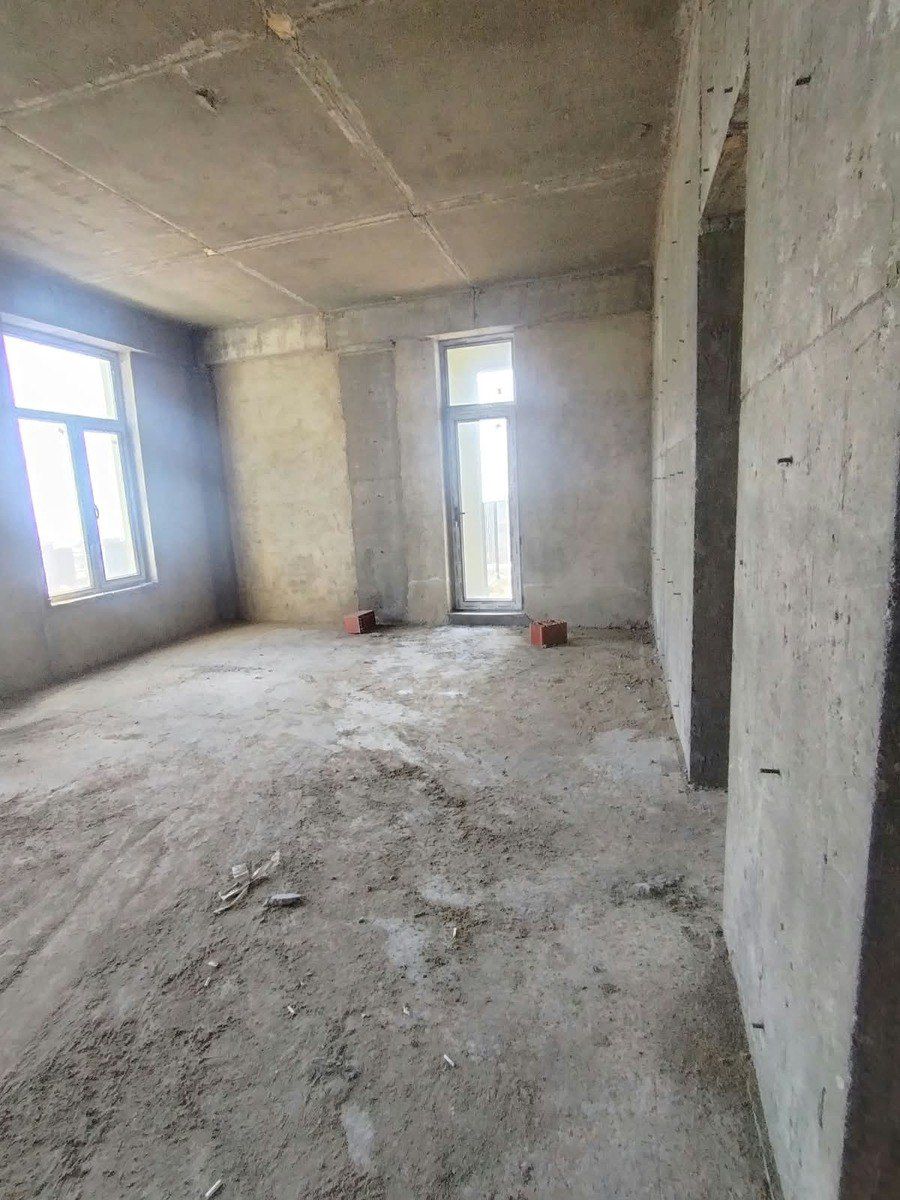 Satılır 5 otaqlı yeni tikili 220 m² — Mənzil, Bakı (2)