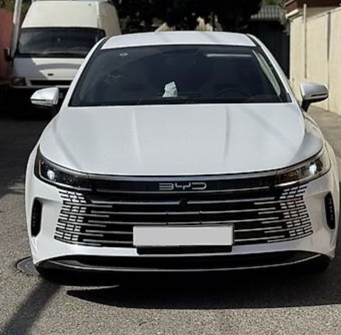Oz şexsi masinimla surucu isi axdariram yeni masindi 2025 byd fikri — Bakı
