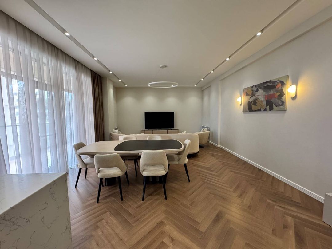 İcarəyə verilir 3 otaqlı yeni tikili 180 m² — Mənzil, Bakı (2)