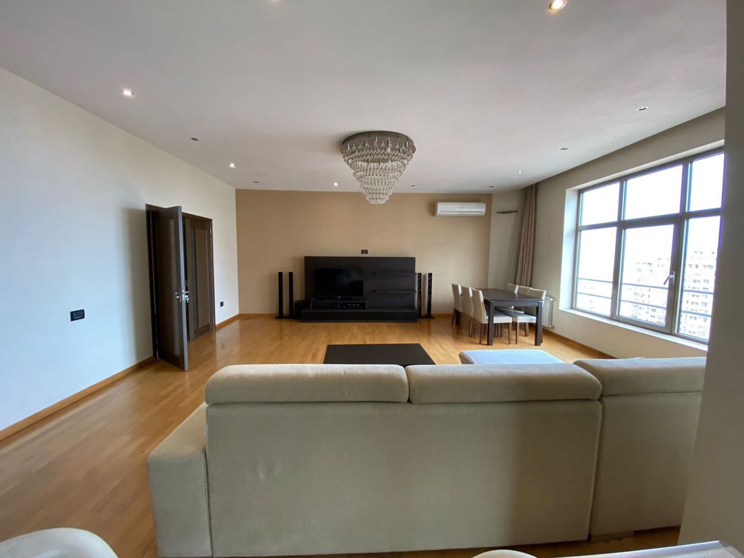 İcarəyə verilir 3 otaqlı yeni tikili 170 m² — Mənzil, Bakı (7)