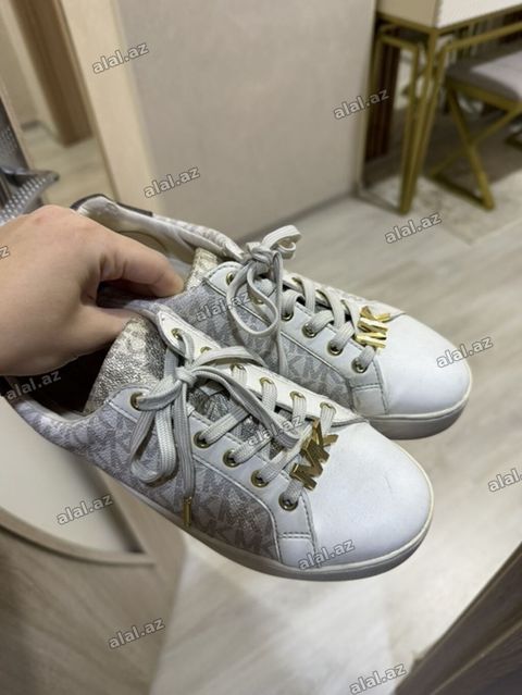 Michael Kors qadın krossovkaları - Model: şnurbağlı, aşağı profilli — Bakı