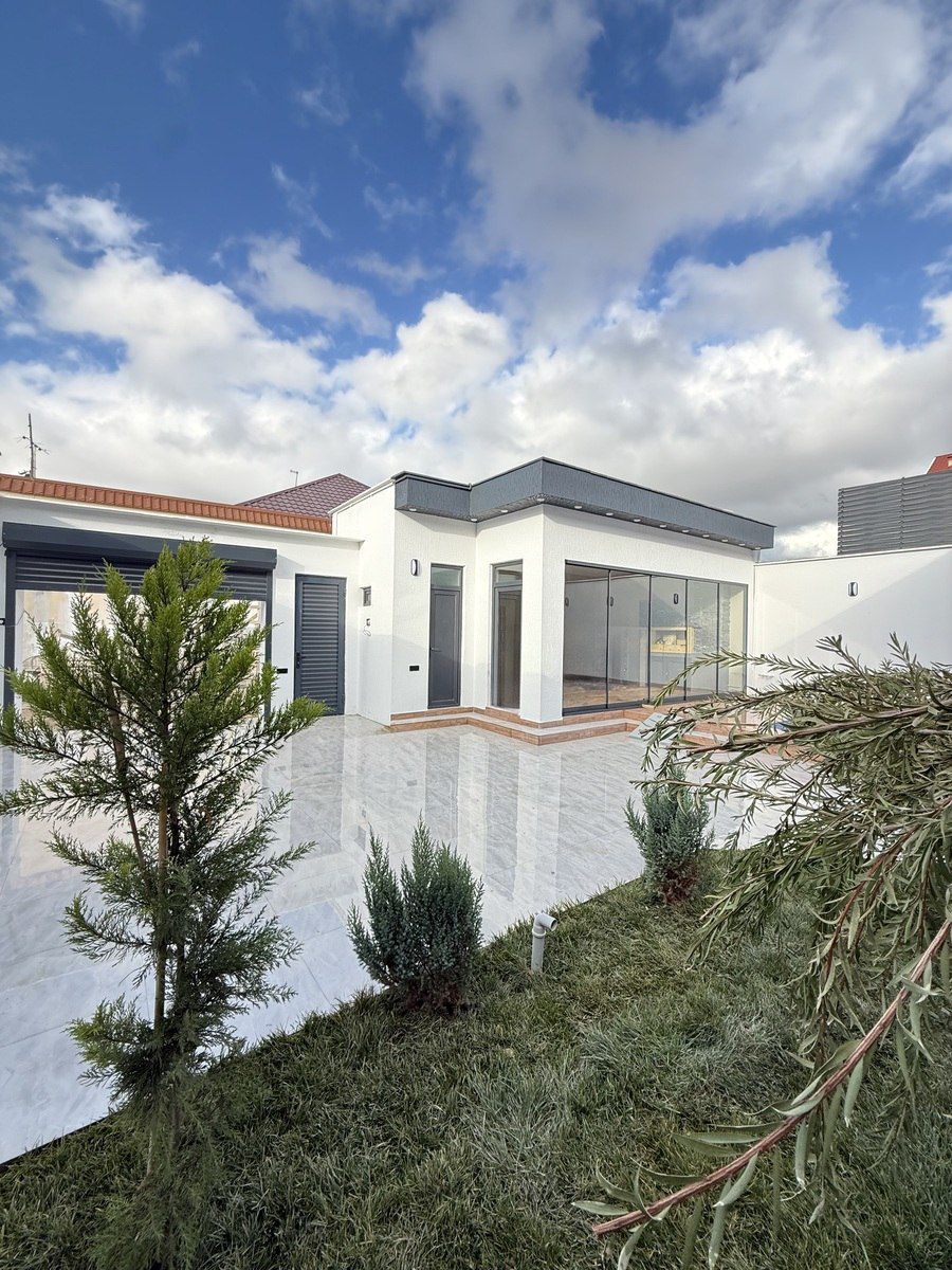 Satılır 4 otaqlı həyət evi/bağ evi 160 m² — Ev, villa, Bakı (4)