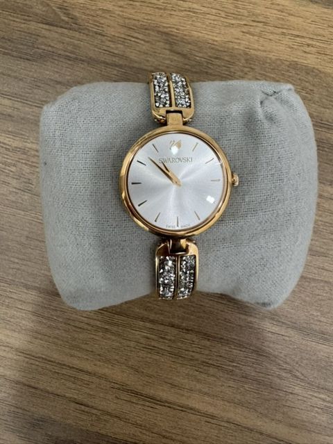 Yeni, Qol saatı, Swarovski, rəng - Qızılı — Digah