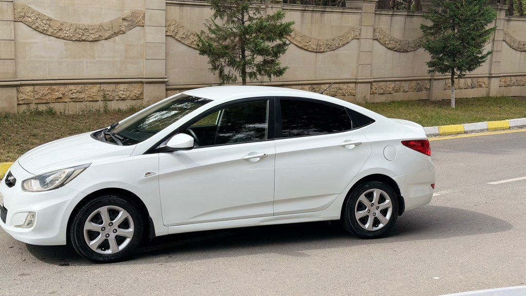 Hyundai Accent, 1.4 L, 2013 il, 150 000 km — Avtomobillər, Bakı (3)