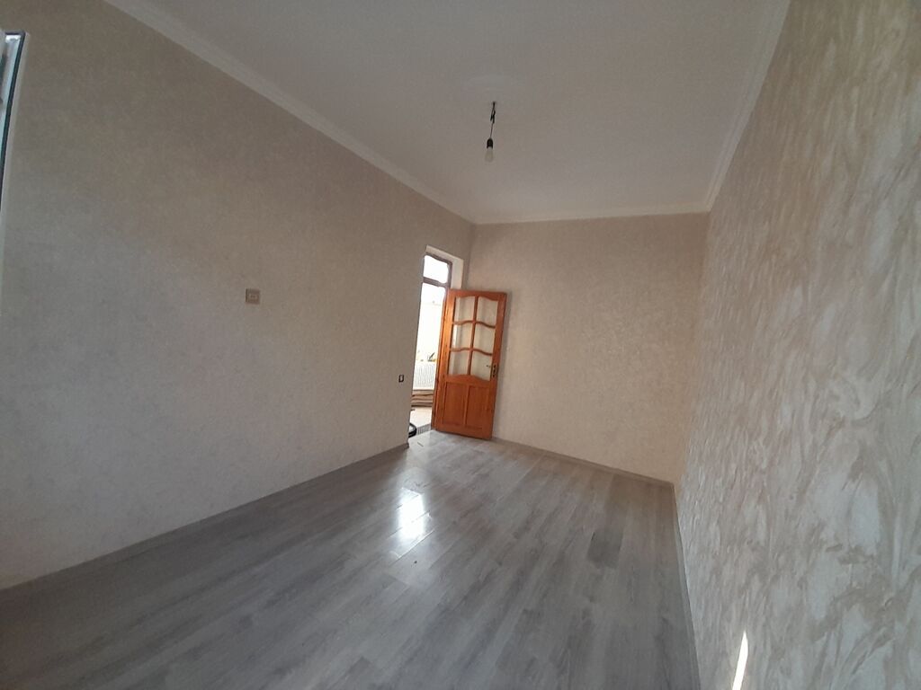 2otaqlı mənzil – geniş zal və ayrı mətbəx - Plan: 2 otaq, dəhliz — Mənzil, Bakı (9)