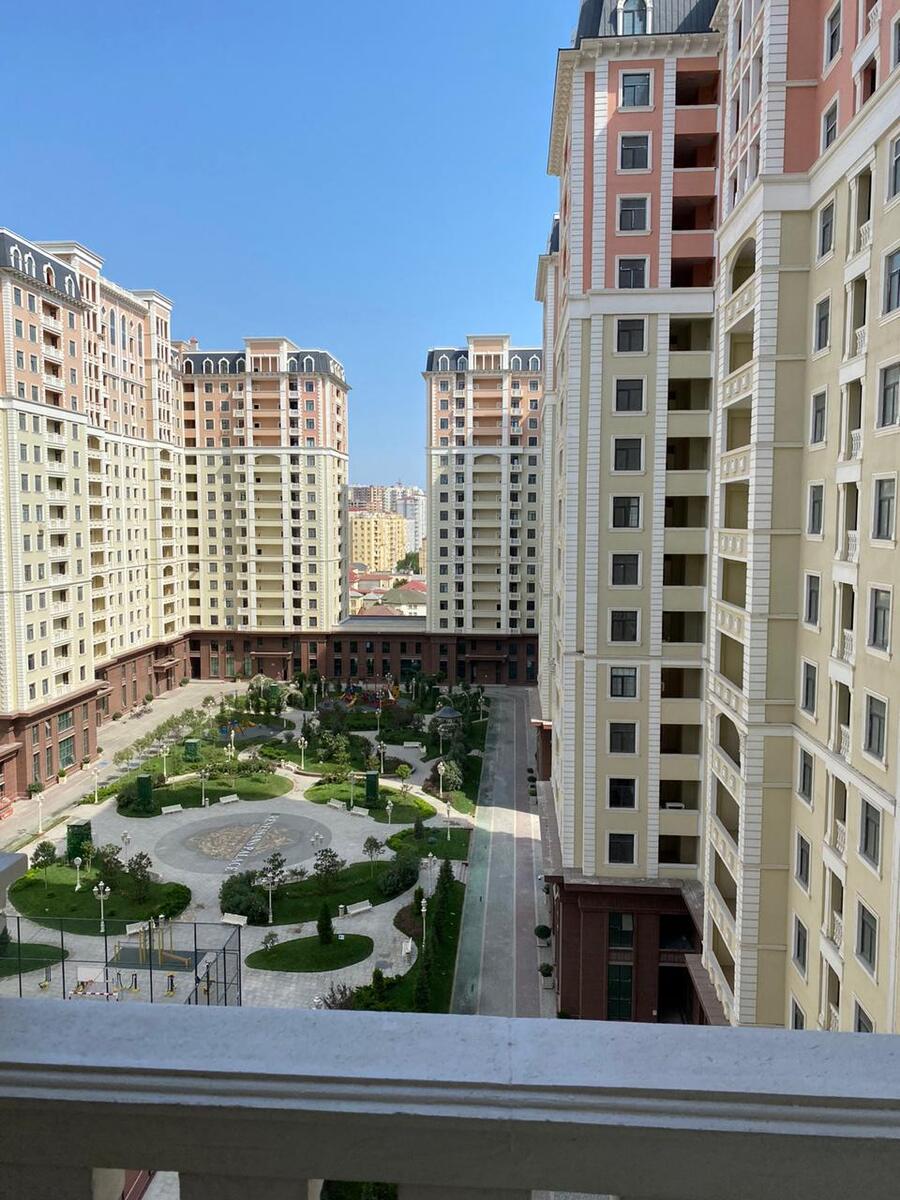 Satılır 5 otaqlı yeni tikili 235 m² — Mənzil, Bakı (4)