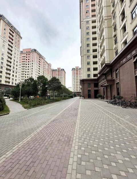 Satılır 3 otaqlı yeni tikili 120 m² — Bakı