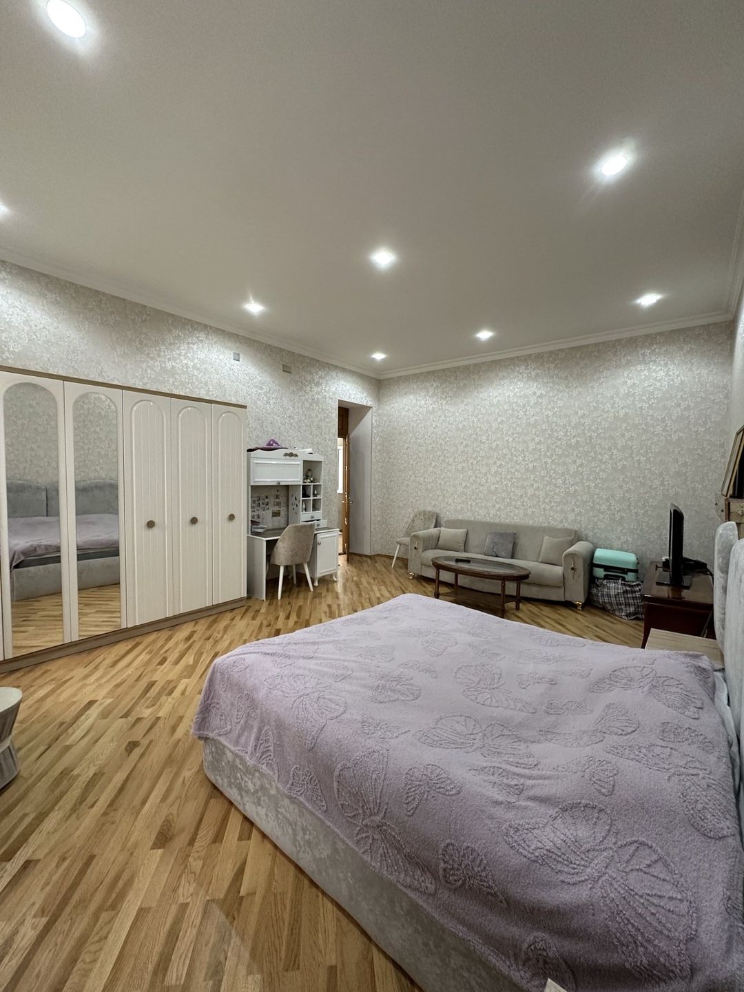 İcarəyə verilir 4 otaqlı köhnə tikili 160 m² — Mənzil, Bakı (7)