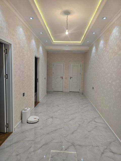 Satılır 2 otaqlı yeni tikili 90 m² — Bakı