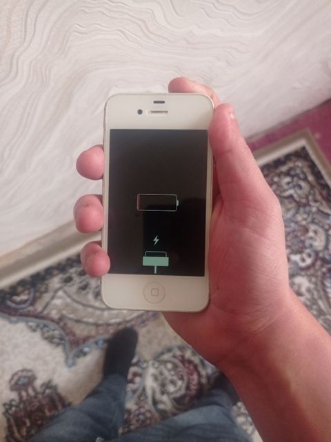 IPhone 4, 16 GB, Ağ, Qırıq — Gəncə
