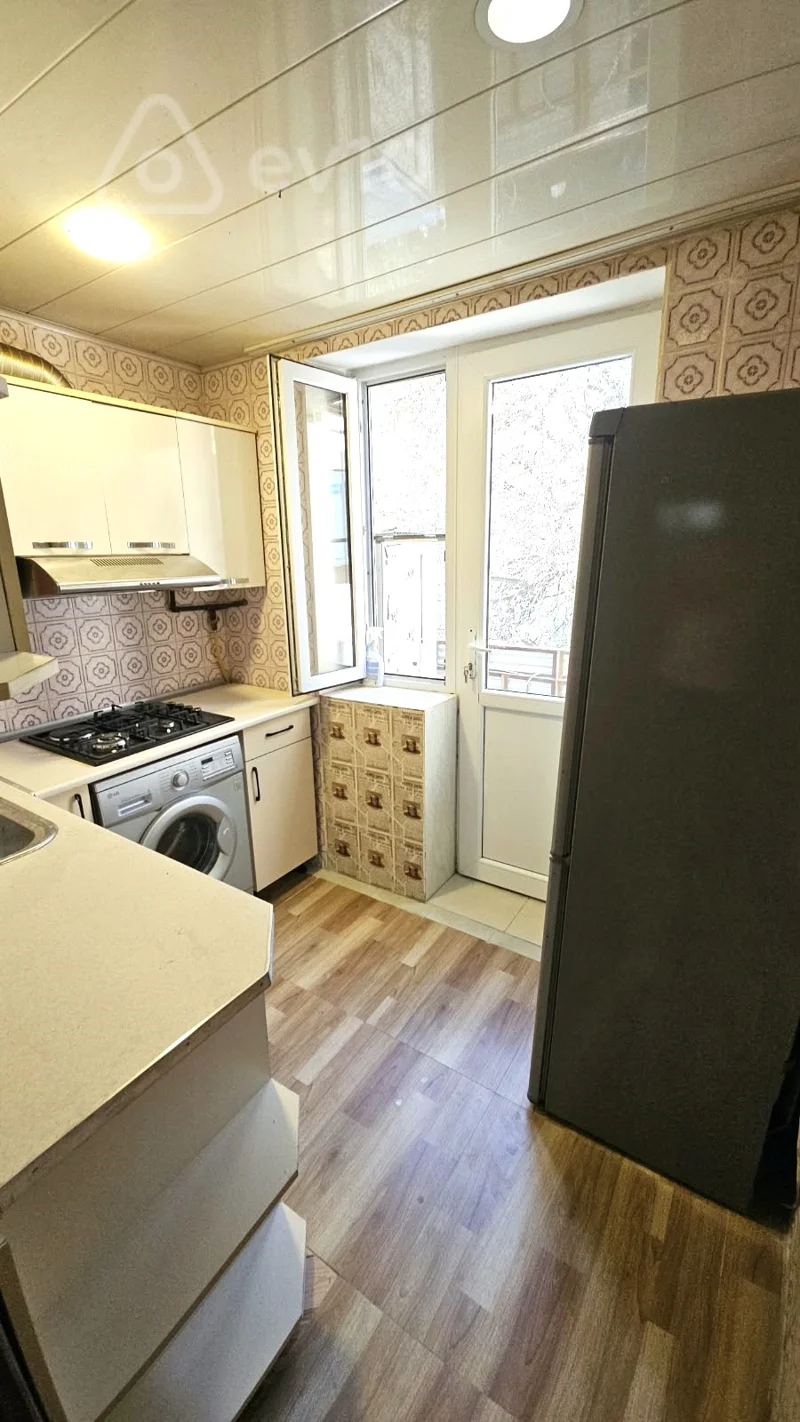 3 otaqlı mənzil, 72 m², Rustem Rustemov kuc — kirayə — Mənzil, Bakı (8)