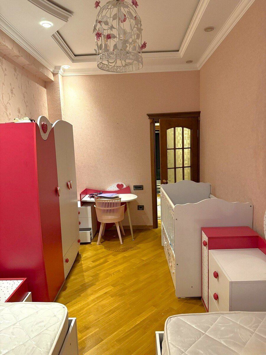 Satılır 4 otaqlı yeni tikili 180 m² — Mənzil, Bakı (9)