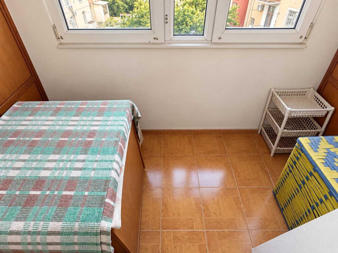 Satılır 4 otaqlı köhnə tikili 100 m² — Mənzil, Bakı (5)