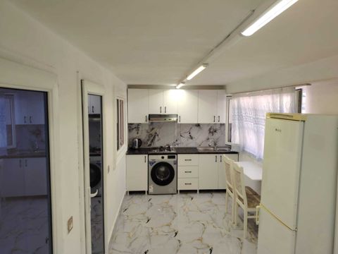 İcarəyə verilir 3 otaqlı köhnə tikili 76 m² — Bakı