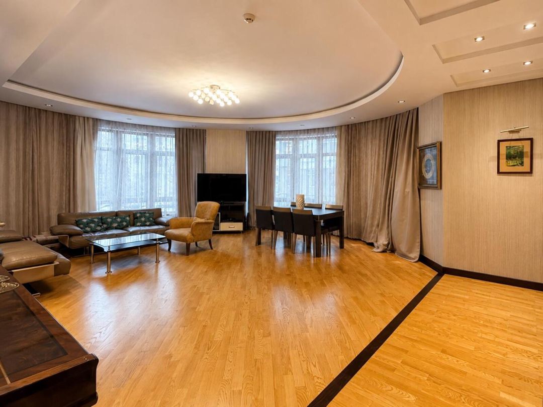 Satılır 4 otaqlı yeni tikili 240 m² — Mənzil, Bakı (2)