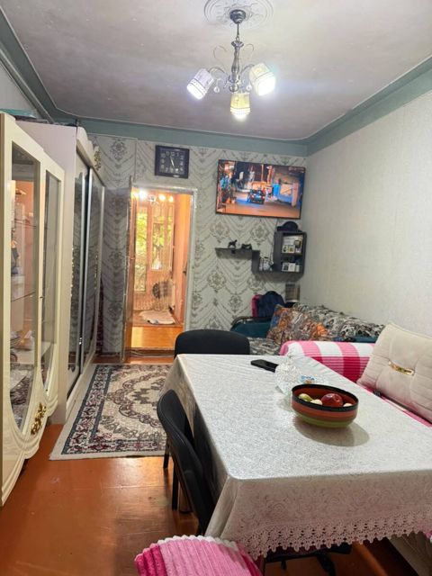 Satılır 1 otaqlı köhnə tikili 30 m² — Bakı