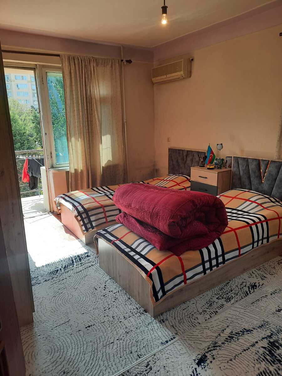Satılır 1 otaqlı köhnə tikili 40 m² — Mənzil, Bakı