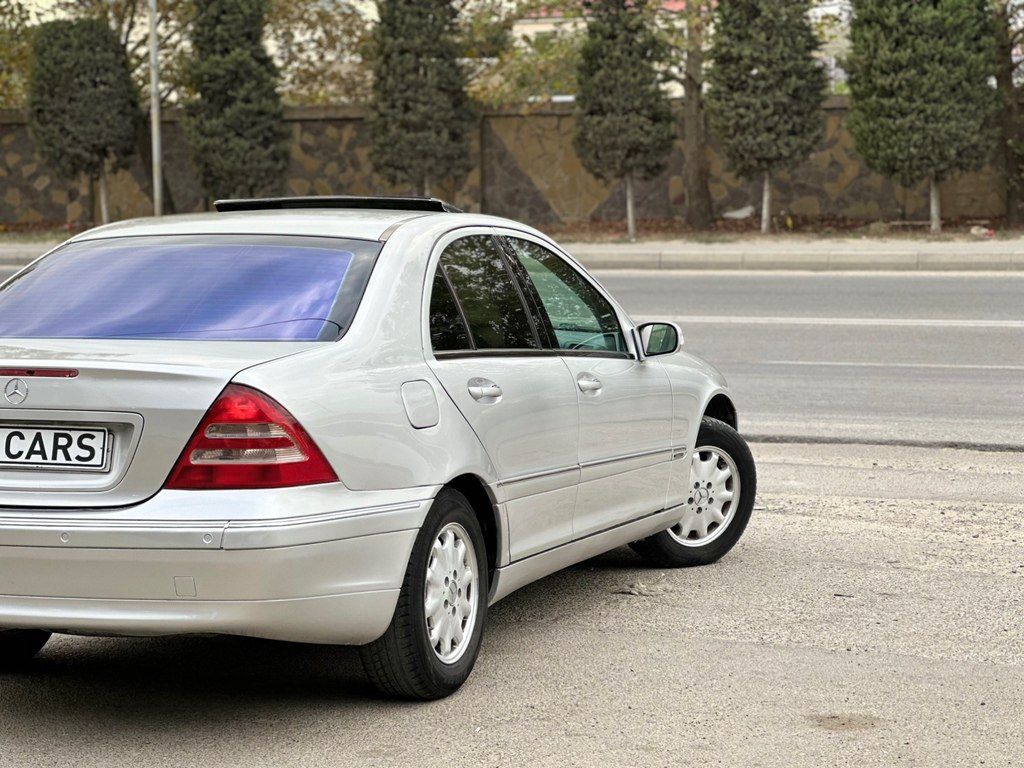 Mercedes C 200, 2.0 L, 2002 il, 284 642 km — Avtomobillər, Bakı (5)