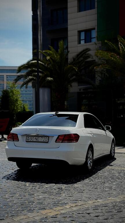 Mercedes E 220 4MATIC, 2.1 L, 2014 il, 570 000 km 90-NE-720 — Avtomobillər, Bakı (5)