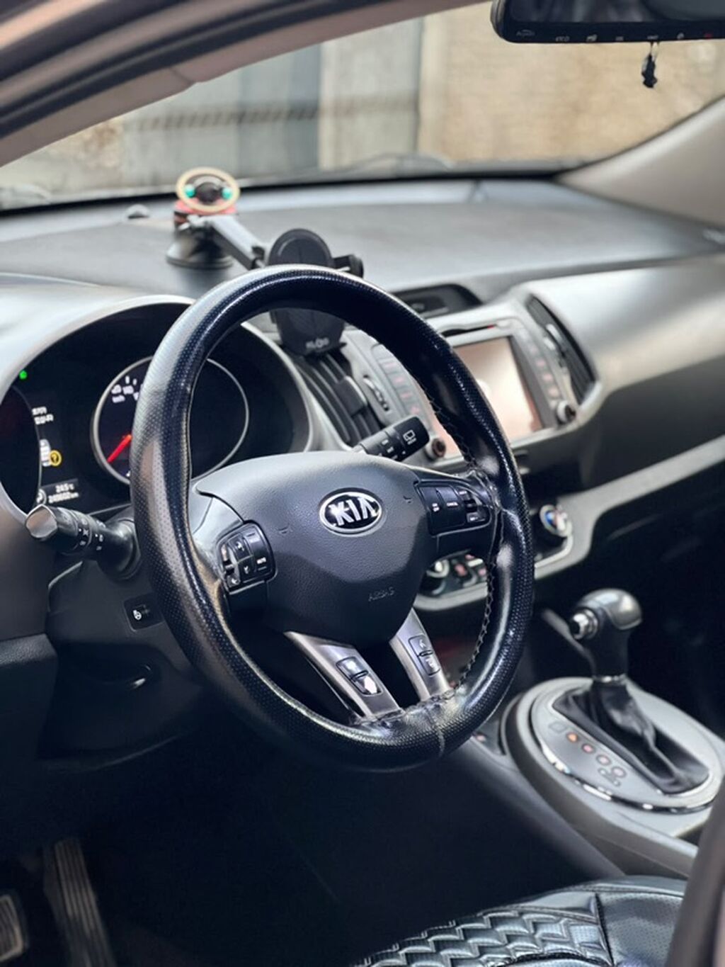 Kia Sportage: 2 l 2014 il Krossover 77-NK-940 — Avtomobillər, Digah (2)